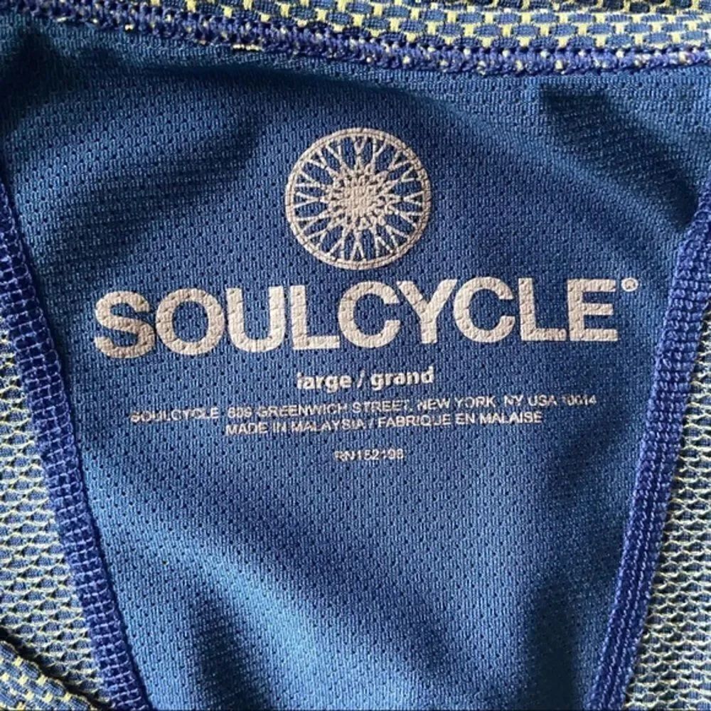 Soul Cycle Muscle Graphic Tank - Picture 4 of 8
